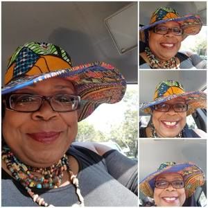 Meet your Posher, Gina